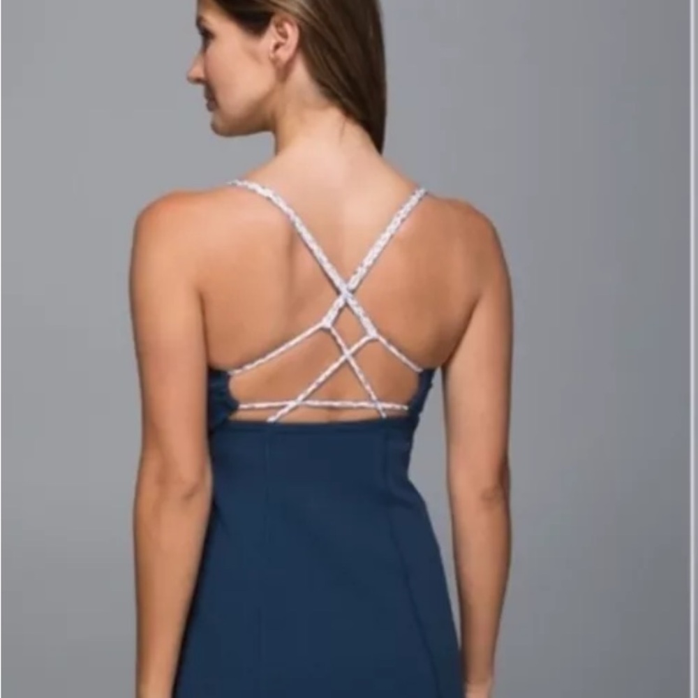 Lululemon Athletica Top Dancing Warrior Poseidon Blue Dottie Tank SZ 4